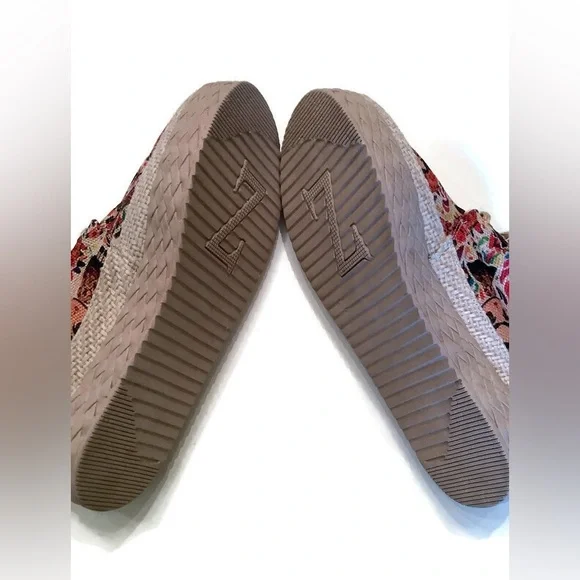 Espadrilles With Frida Kahlo Floral Print 7.5 Made in Mexico Like New - Picture 5 of 10